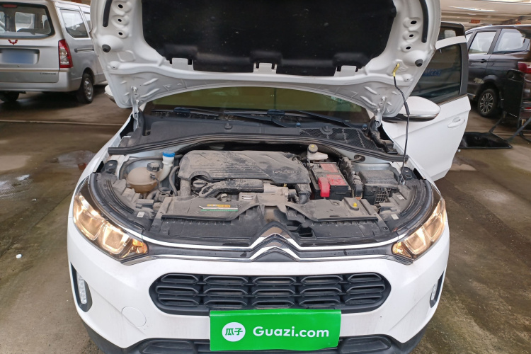 雪铁龙C3-XR 2019款 230THP DCT越领版机舱底盘24