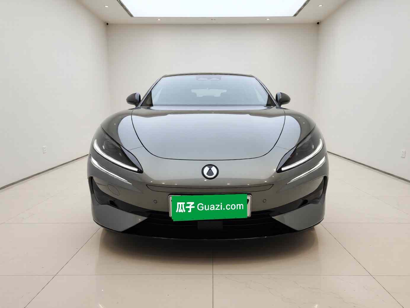 腾势Z9GT 2024款 1100四驱Pro版(2)