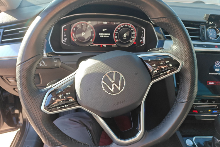 大众 迈腾 2023款 200万辆纪念版 380TSI DSG旗舰型中控内饰13