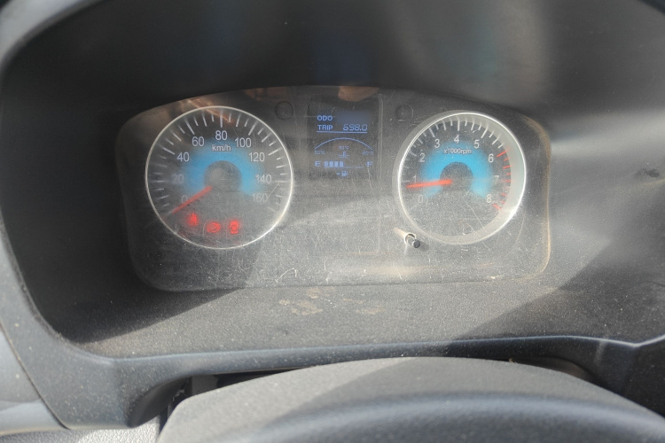 金杯 金海狮 2021款 1.5L 客车工程狮 7座局部细节14