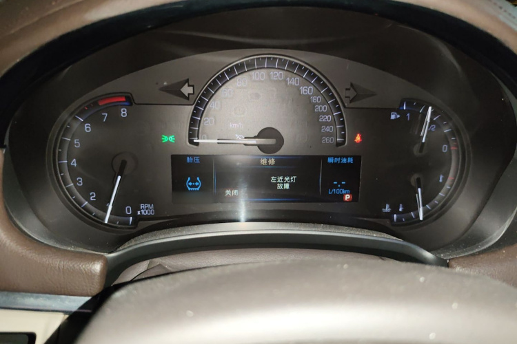 凯迪拉克XTS 2013款 28T 科技型局部细节14