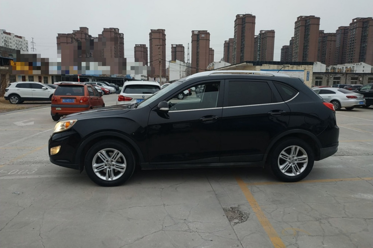 广汽传祺 传祺GS5 2014款 2.0L 自动两驱超享版车身外观6003