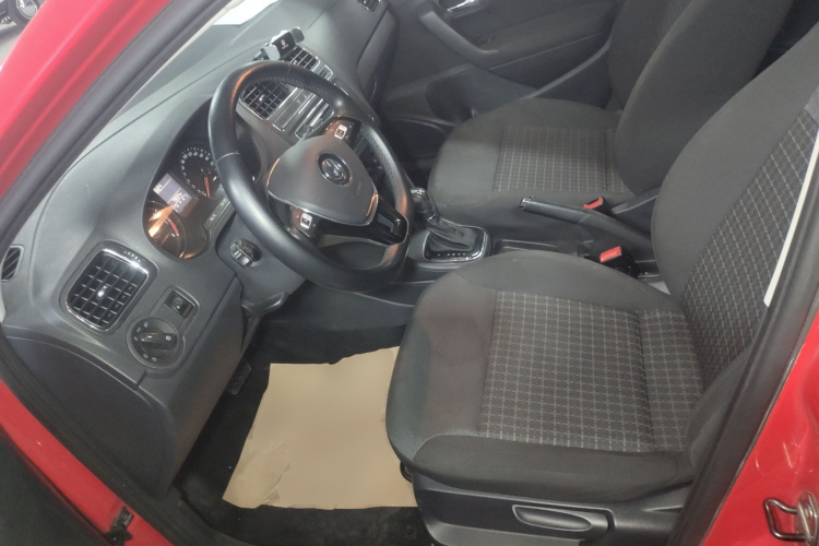 大众 Polo 2016款 1.6L 自动舒适型中控内饰19