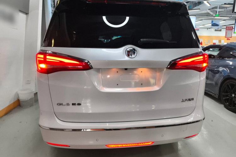 别克GL8 2017款 ES 28T 旗舰型 国V车身外观6004