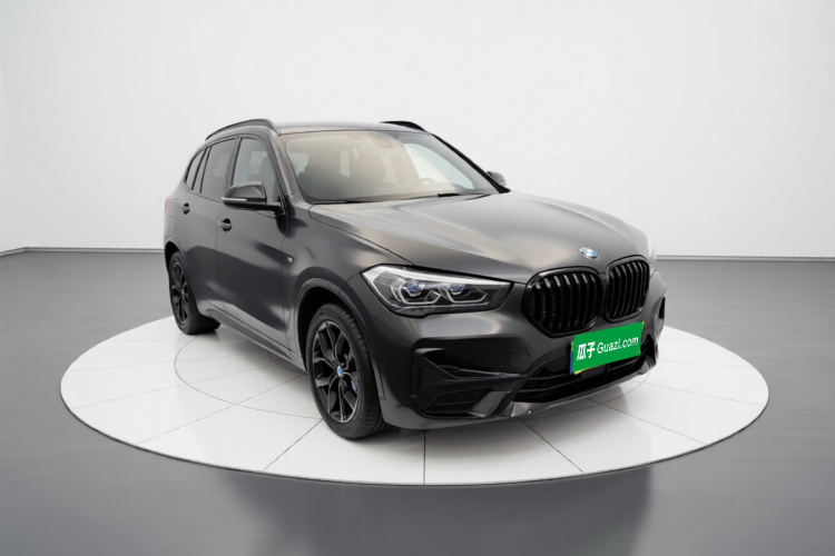 宝马X1 2022款 sDrive20Li 时尚型车身外观3