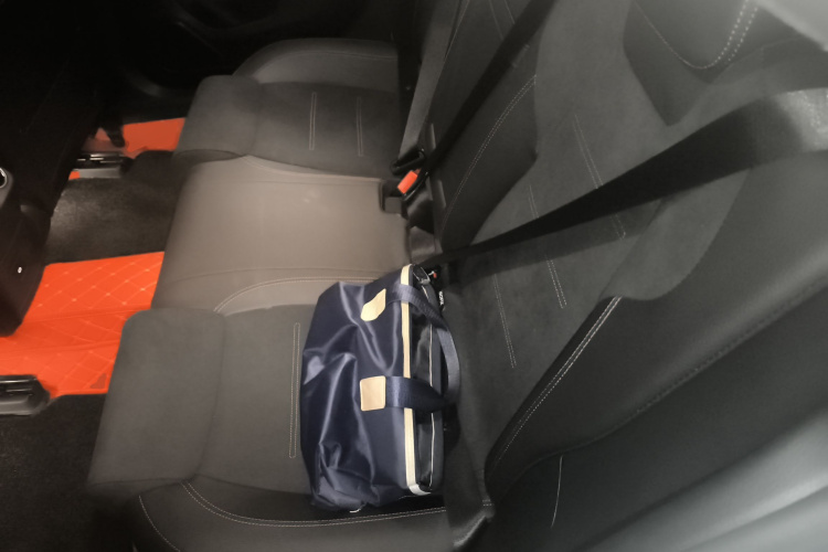 奔驰A级 2023款 A 200 L 时尚型中控内饰21