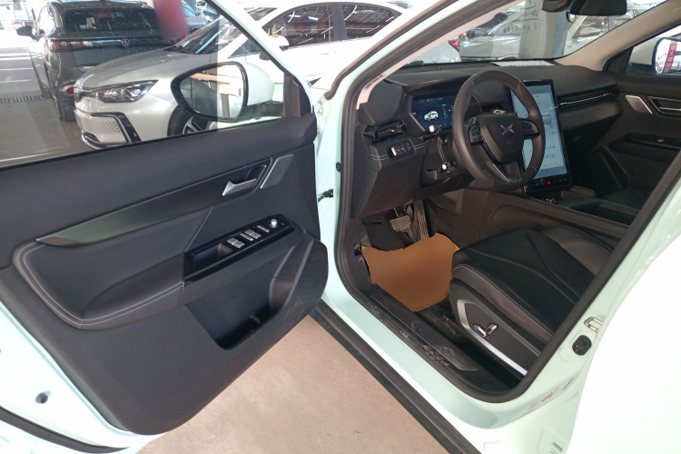 小鹏G3 2022款 G3i 460N中控内饰20