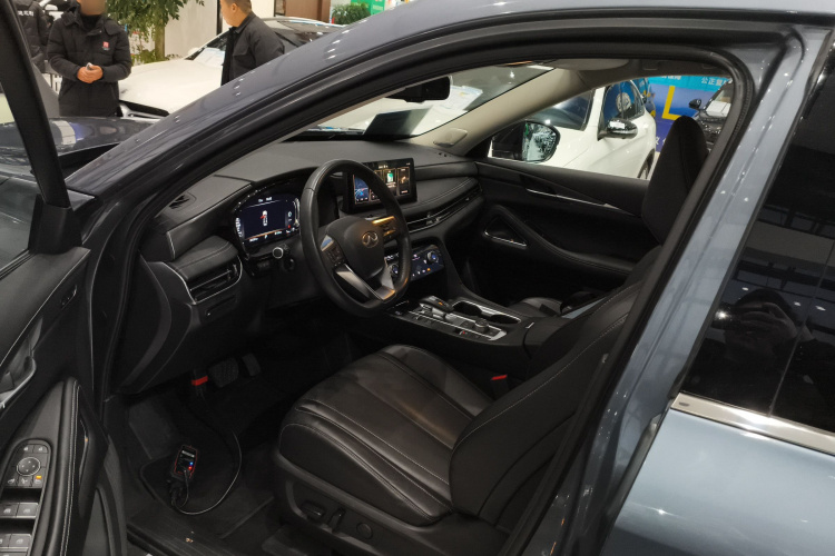 英菲尼迪QX60 2022款 2.0T 四驱豪华版中控内饰20