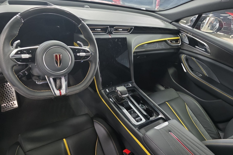 红旗H6 2023款 2.0T 致臻版中控内饰7001