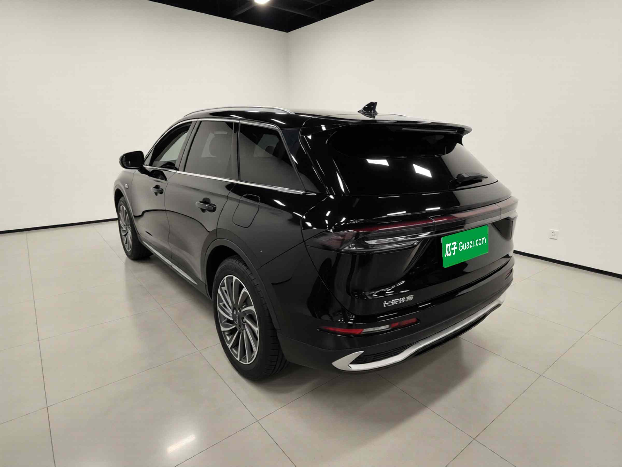 林肯 冒险家 2023款 2.0T 两驱尊雅版(3)