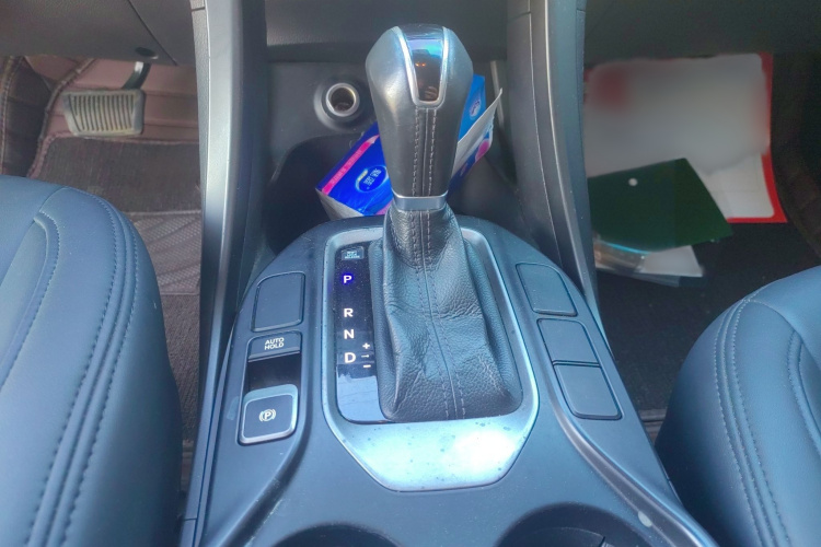 现代 胜达 2013款 2.4L 自动四驱智能型局部细节9002