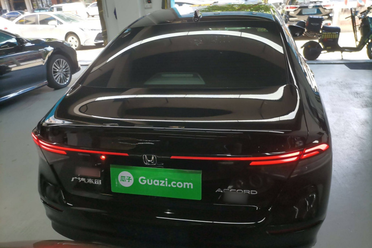 本田 雅阁 2023款 260TURBO 智享版车身外观6