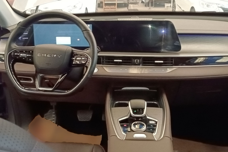 奇瑞 瑞虎8 PRO 2024款 冠军版 290T 两驱巅峰版 7座中控内饰12