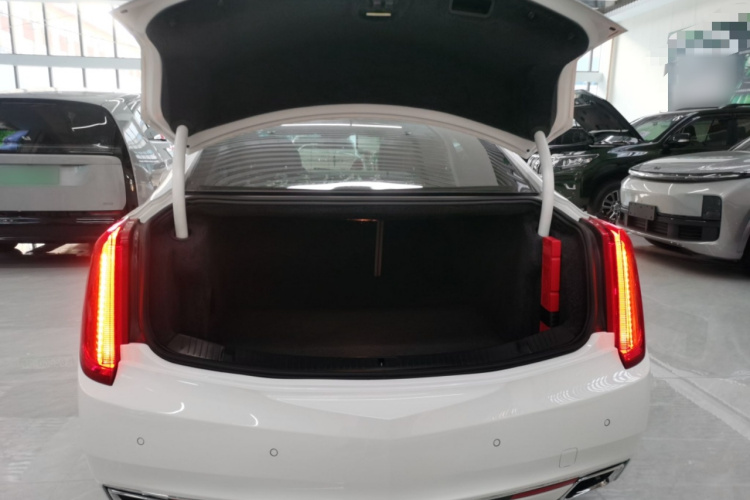 凯迪拉克XTS 2014款 28T 舒适型机舱底盘23