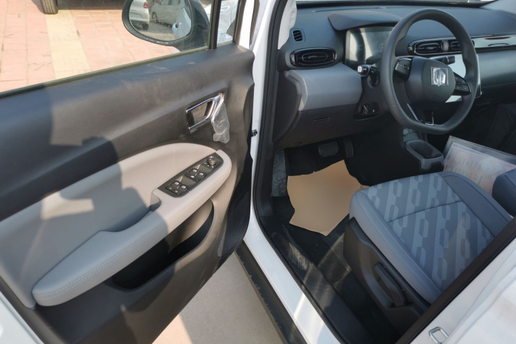 零跑汽车 零跑T03 2025款 310舒享版局部细节19