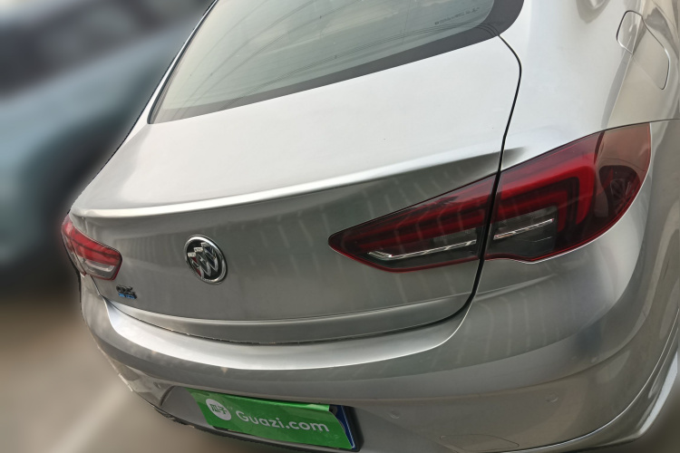 别克 君威 2019款 20T 精英型 国V车身外观6