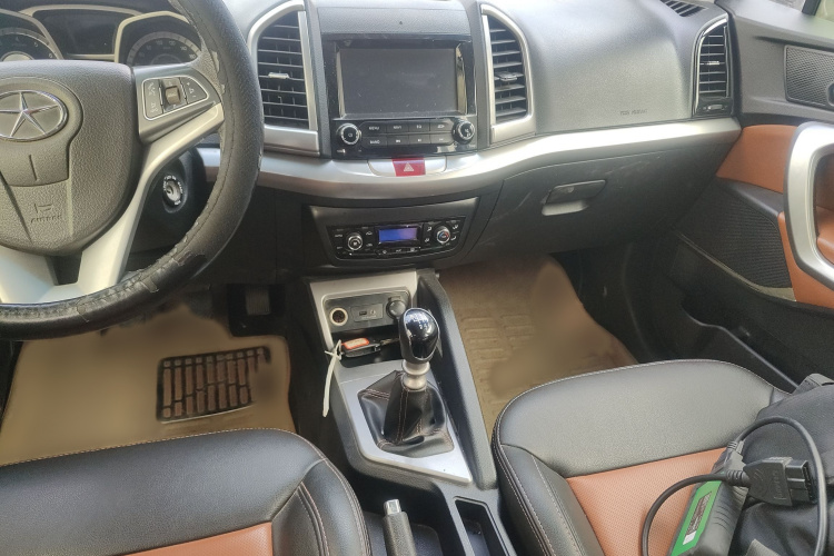 江汽集团 瑞风S3 2014款 1.5L 手动豪华智能型局部细节16