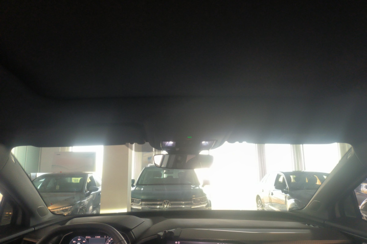 奥迪Q4 e-tron 2024款 40 e-tron 创境版中控内饰22