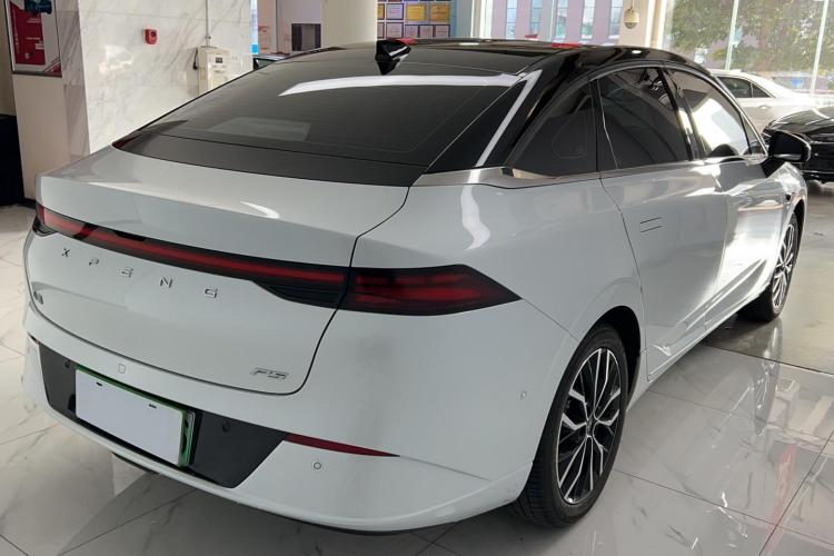 小鹏P5 2024款 500Pro版车身外观6005