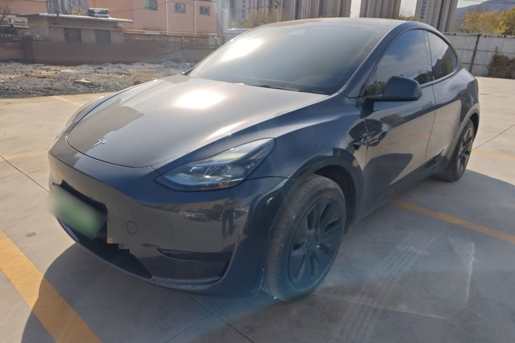 特斯拉 Model Y 2024款 后轮驱动版车身外观1