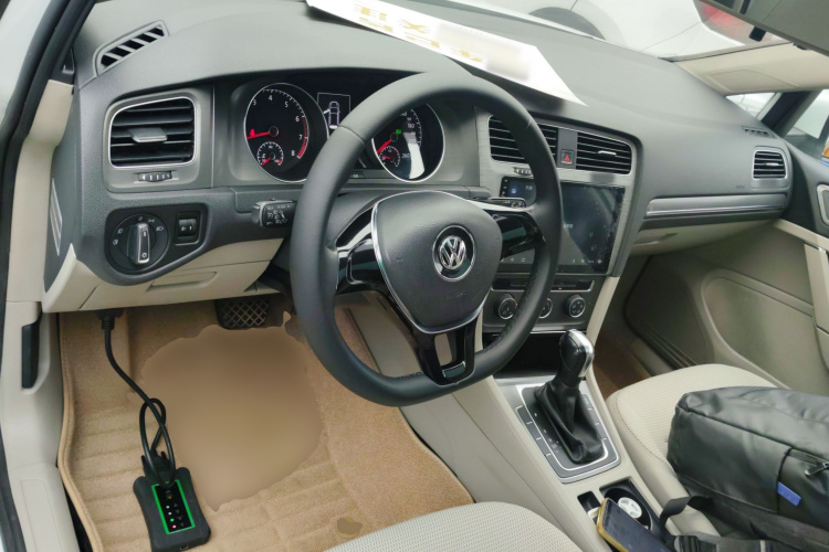 大众 高尔夫 2015款 1.4TSI 自动舒适型中控内饰12