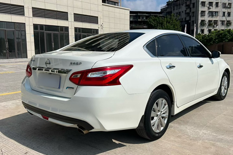 日产 天籁 2016款 改款 2.0L XL舒适版车身外观6005