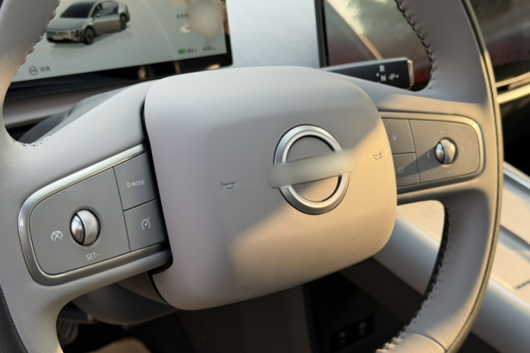 日产N7 2025款 510 Air中控内饰7010