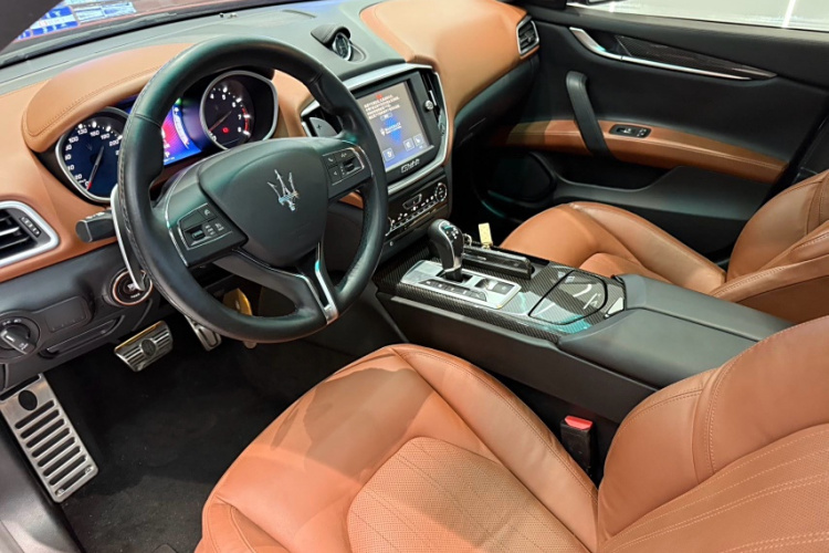 玛莎拉蒂 Ghibli 2014款 3.0T 标准版中控内饰7001