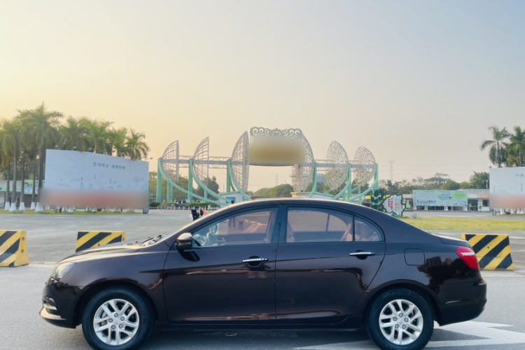 吉利汽车 帝豪 2017款 三厢百万款 1.5L 手动豪华型车身外观6006