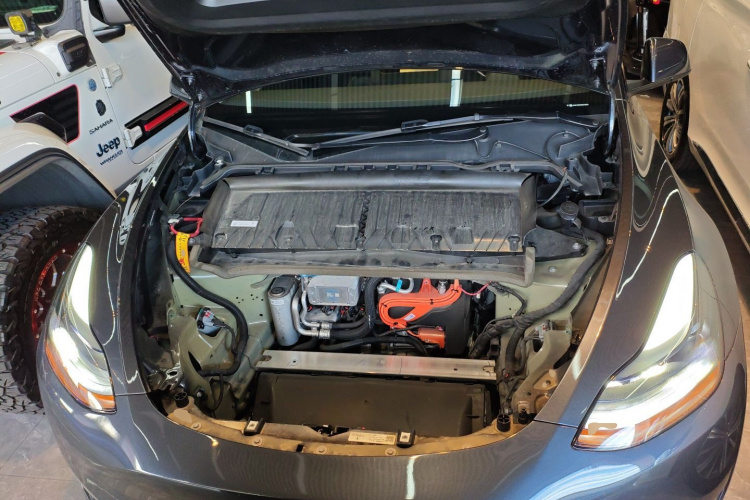 特斯拉 Model Y 2024款 长续航全轮驱动版局部细节24