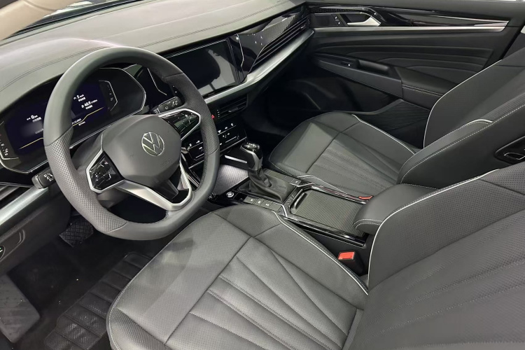 大众 帕萨特 2024款 330TSI 星空精英版中控内饰7004