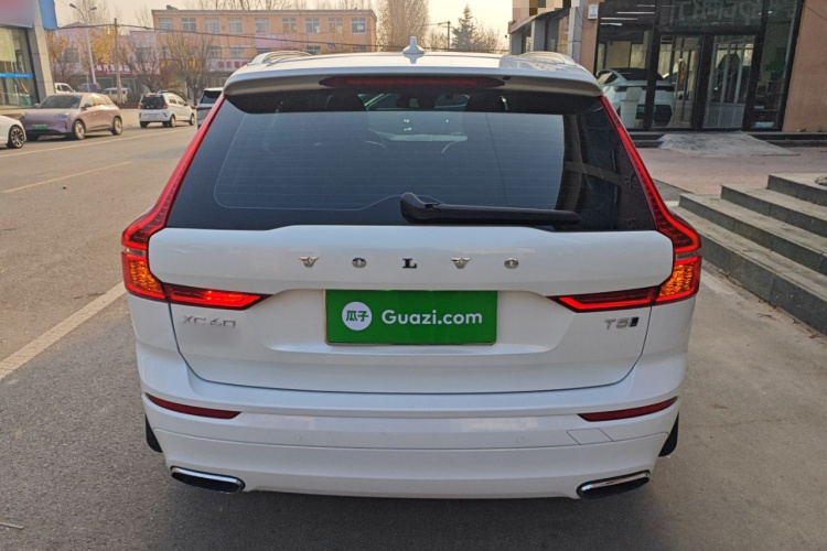 沃尔沃XC60 2019款 T5 四驱智逸版 国V车身外观6