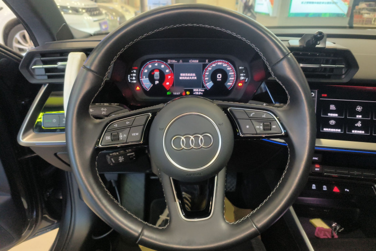 奥迪A3 2023款 改款 A3L Limousine 35 TFSI 时尚运动型局部细节13