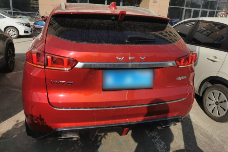 魏牌 VV7 2017款 VV7c 2.0T 超豪型车身外观6