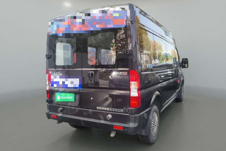 东风御风 御风 2023款 V9+ 2.0T 自动前驱多功能中轴中顶7/8/9座车身外观7