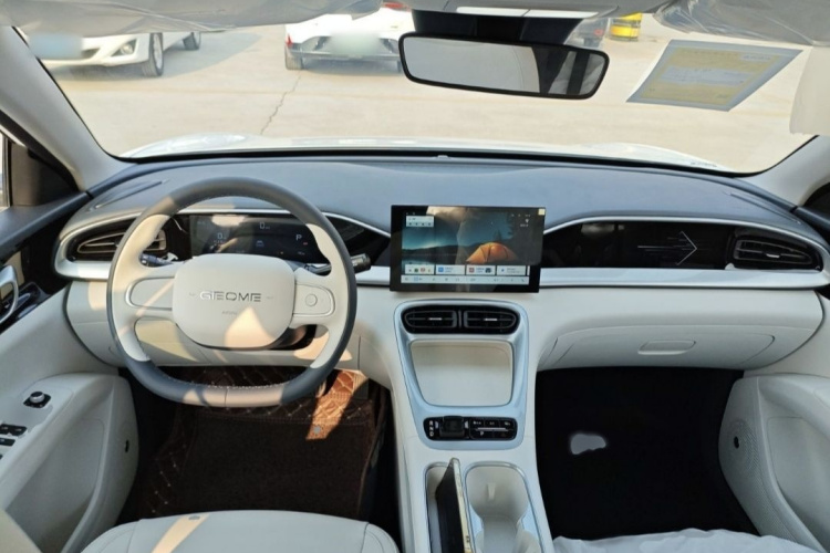 吉利银河 星愿 2026款 310km 青春版中控内饰7001