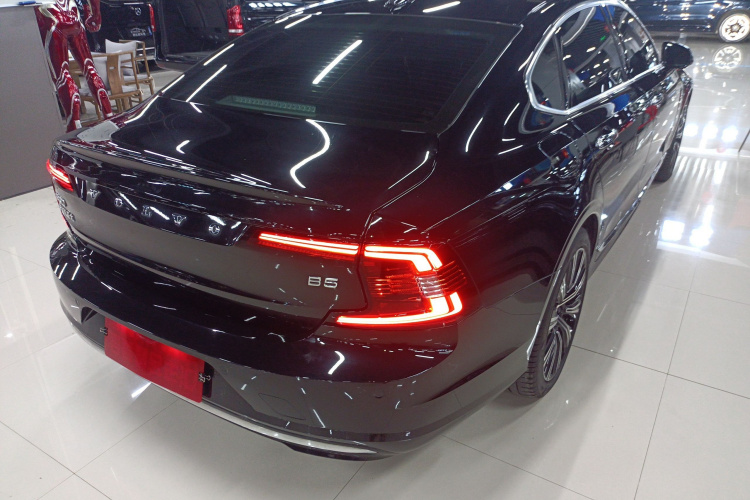 沃尔沃S90 2022款 B5 智远豪华版车身外观7