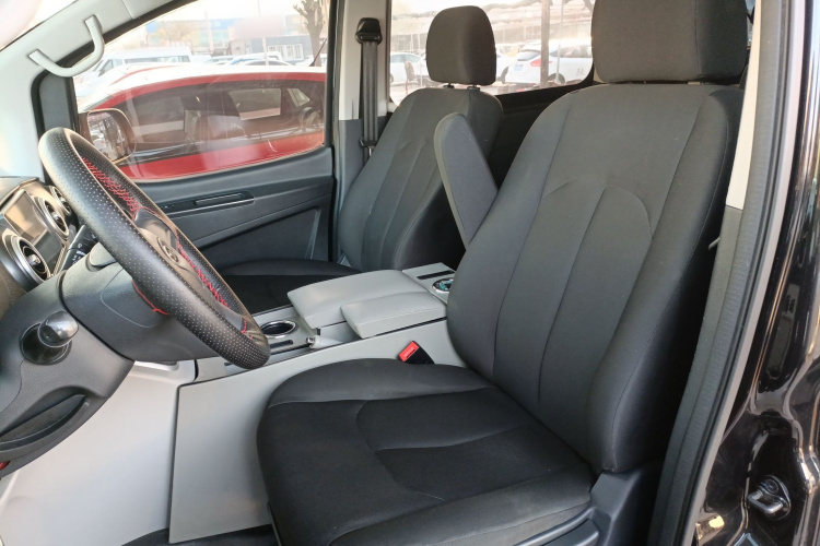 江淮瑞风 瑞风M3 2022款 创客版 1.5T 豪华型中控内饰19