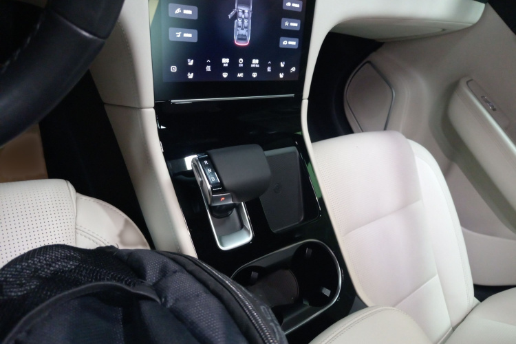 理想汽车 理想ONE 2021款 增程6座版局部细节18