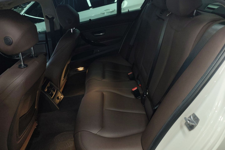 宝马3系 2018款 320Li 时尚型中控内饰21