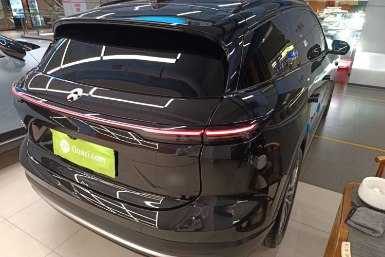 蔚来ES6 2023款 75kWh车身外观7