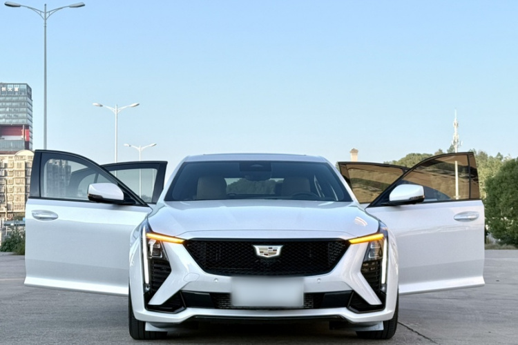 凯迪拉克CT5 2024款 28T 尊贵型车身外观6009