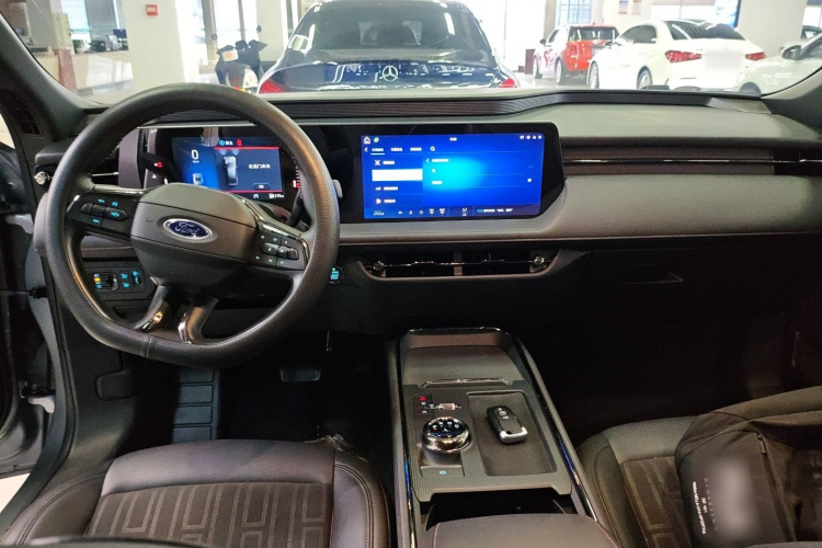 福特 蒙迪欧 2023款 EcoBoost 180 舒雅型中控内饰12