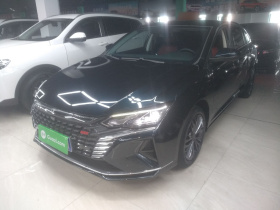 东风风神 奕炫MAX 2021款 1.5T 超炫潮爸版