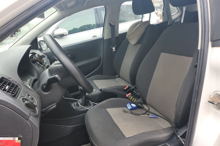 大众 Polo 2016款 1.4L 手动风尚型中控内饰19