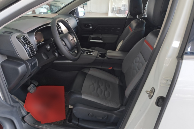 雪铁龙 天逸 C5 AIRCROSS 2017款 380THP 豪华型局部细节19