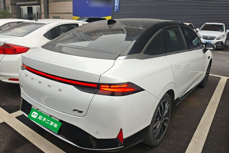 小鹏P5 2023款 智行版车身外观6005