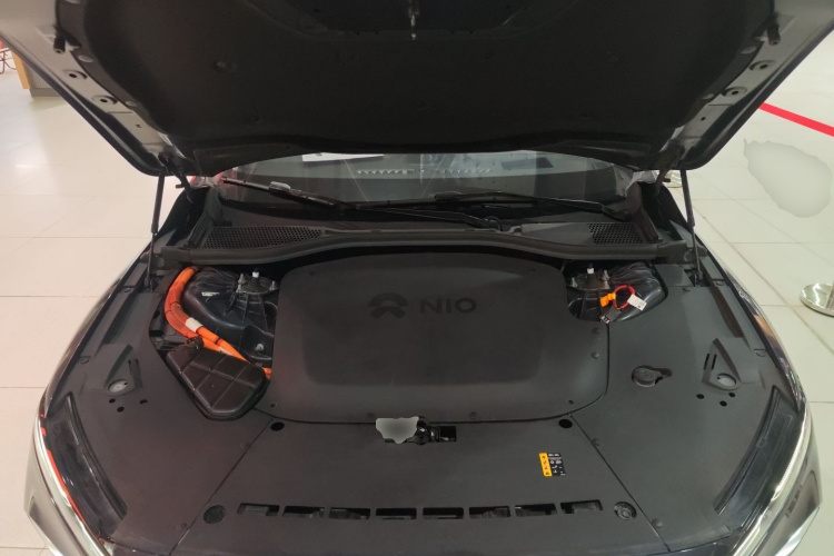 蔚来ET7 2022款 100kWh 首发版机舱底盘24