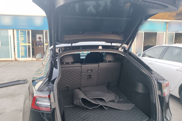 特斯拉 Model Y 2023款 后轮驱动版机舱底盘23