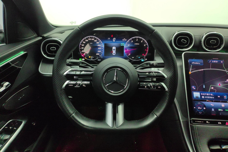 奔驰C级 2023款 改款 C 200 L 运动版中控内饰13